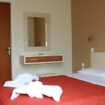 Melisti 3*
